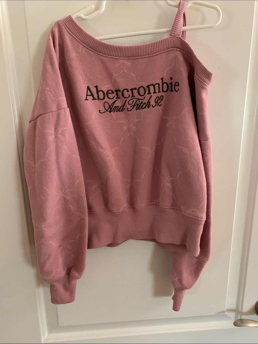 Abercrombie & Fitch Dusty Rose One-Shoulder Sweatshirt
